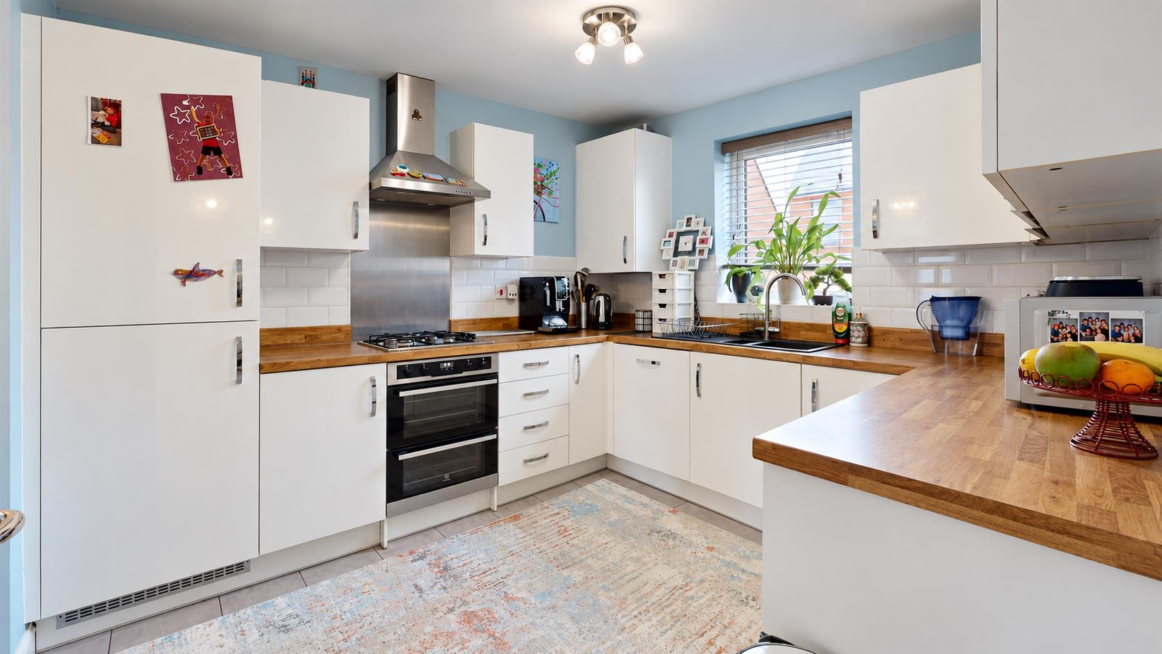 4 bed property in Heren Lane, Milton Keynes